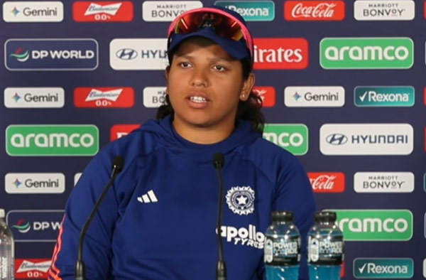 Richa Ghosh Credits Harmanpreet Kaur, Smriti Mandhana for Form Revival