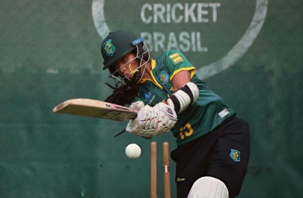 Lindsay Boas' 121 Powers Brazil Women to 87-Run Win Over Jersey