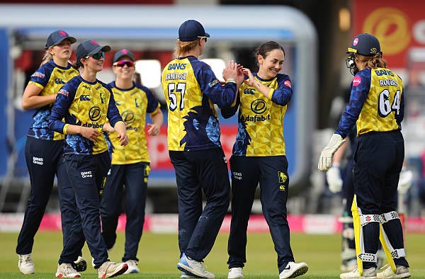 Hollie Armitage and Heather Graham Power Durham Women Into T20 Blast Semi-Finals