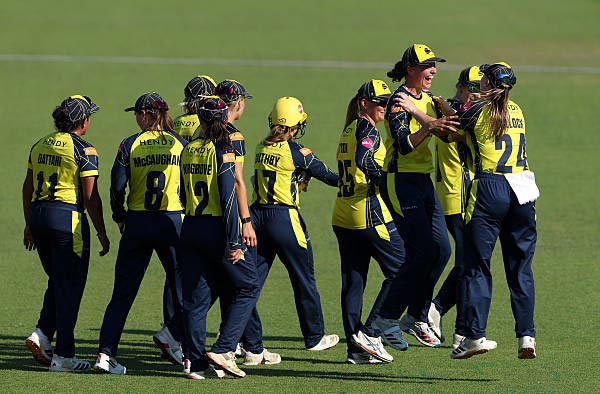 Georgia Adams, Maia Bouchier Lead Table Toppers Hampshire Women Into T20 Blast Semi-Finals