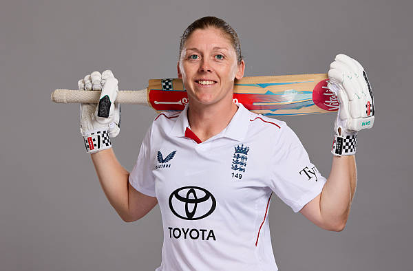Heather Knight Surpasses 8000 International Runs Milestone in Historic Lord's Test