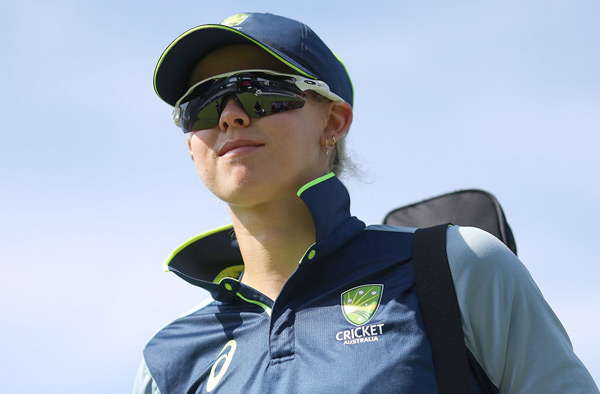 Phoebe Litchfield Says Pressure Is on England Ahead of Women's T20 World Cup Final