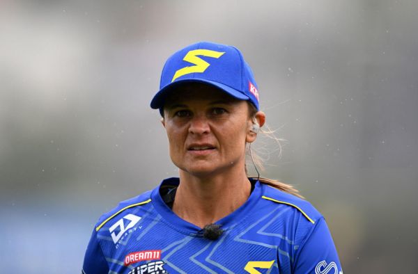 Suzie Bates Returns to Domestic Cricket with Otago After International Retirement