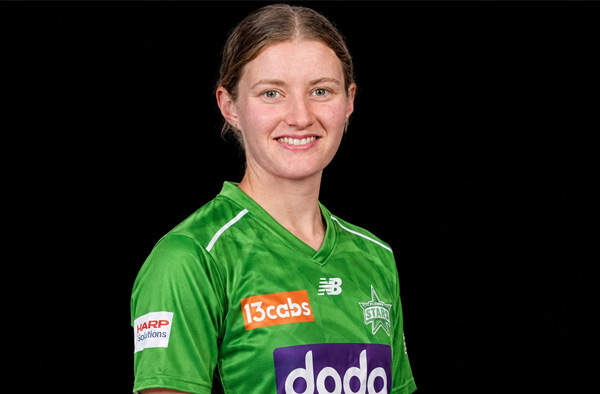 Melbourne Stars Sign England Vice-Captain Charlie Dean for WBBL 12