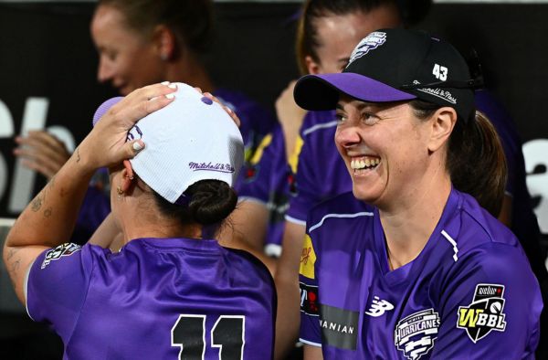 Hobart Hurricanes Retain Six Key Players from Maiden WBBL Title-Winning Squad for 2026