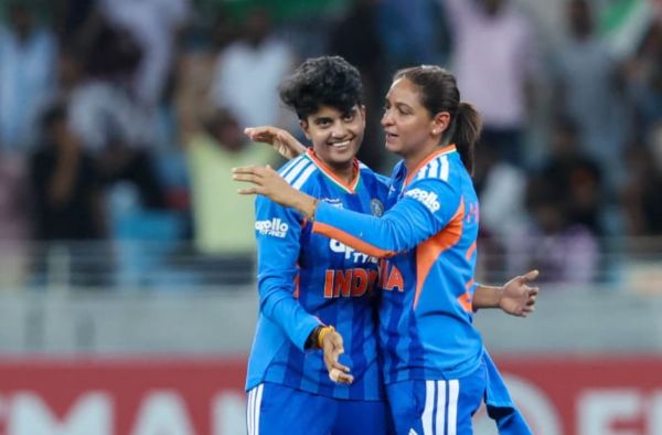India Women Thrash Pakistan by 7 Wickets to Finish Unbeaten in Asia Cup 2026 Group Stage