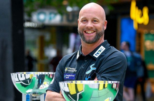 Luke Williams Replaces Lisa Keightley as Mumbai Indians Head Coach for WPL 2027