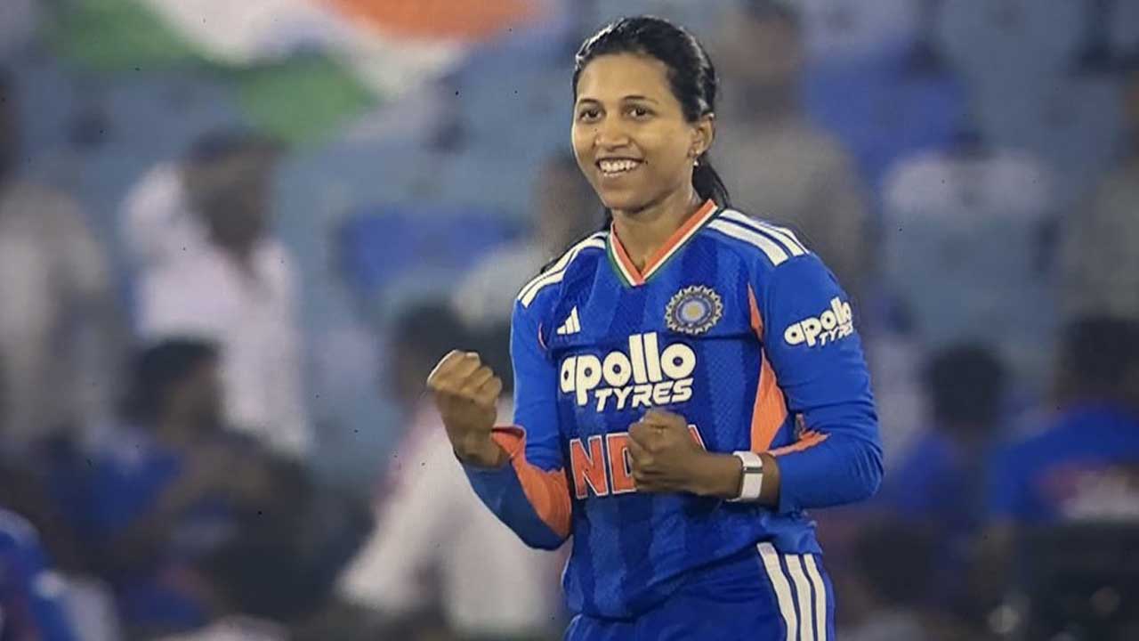 Niki Prasad Creates History as First Indian Woman to Take a First-Ball Wicket. PC: Hotstar / X