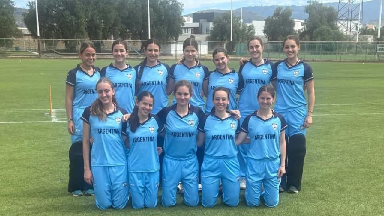 Maria Castineiras' Explosive 87 Powers Argentina Women to 223-Run Win Over Mexico