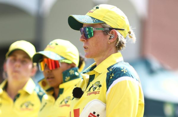 Beth Mooney Joins Elite Australians with 100th ODI Appearance in Brisbane