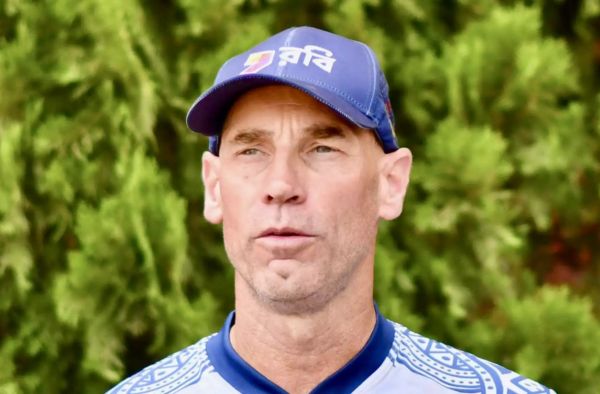 New Coach David Hemp Faces Early Bangladesh Test in Historic Australia Women's ODI Series