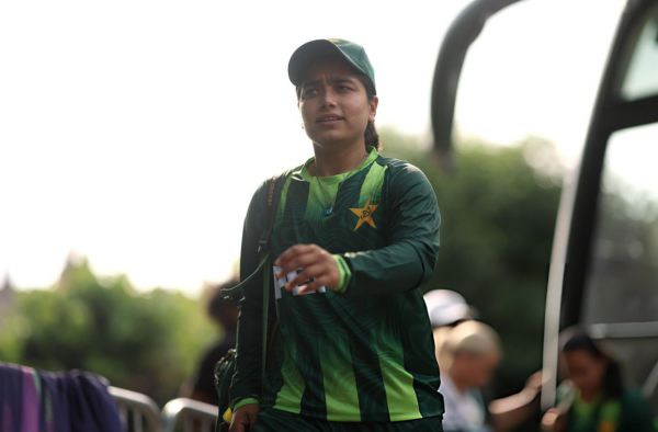 Fatima Sana Joins Perth Scorchers as Pakistan Captain Set for Maiden WBBL Stint