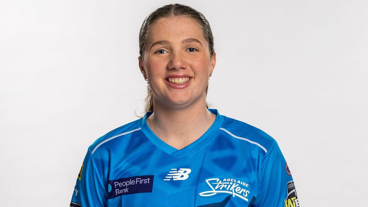 Adelaide Strikers Add Rising All-Rounder Maggie Clark Ahead of WBBL 2026