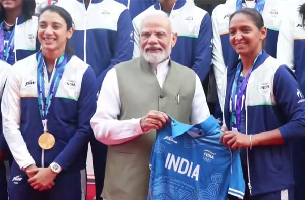 PM Narendra Modi Celebrates Indian Cricket's Asian Games 2026 Gold Triumph