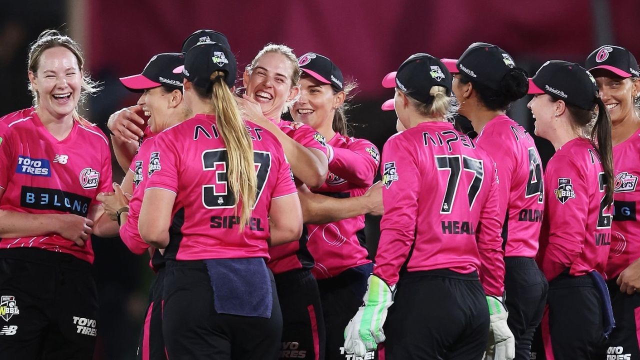 WBBL 12 Preview: Sydney Sixers Squad, Key Players, Fixtures and Title Prospects