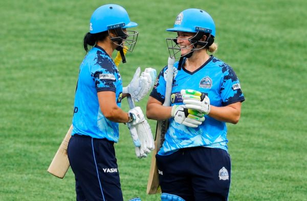 Sophie Reid Blitz Leads Vancouver Warriors to 8-Wicket Win Over Vancouver Anchors